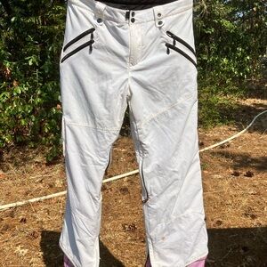 Body Glove snowboard pants in very good condition size medium 34” waist